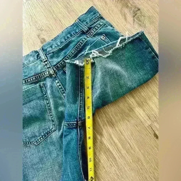 MOSSIMO -Denim Cutoff Short Size 4. Skinny Boyfriend with Made in Detroit patch - Picture 8 of 9